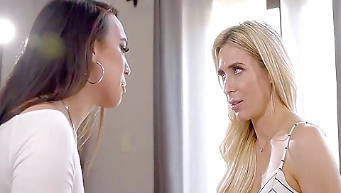 Asian trans blonde milf with a big ass gets on the interview