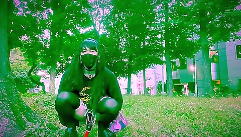 Transsexual girl gives a dildo to me to fuck and ride