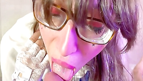 Teen 18+ brunette takes a huge dick inside her ass