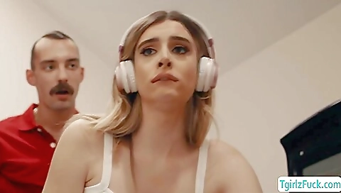 Big booty blonde babe gets fucked in her ass and she is ready to do it