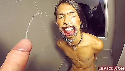 Brunette pussy girl gets fucked on the bed and then pisses